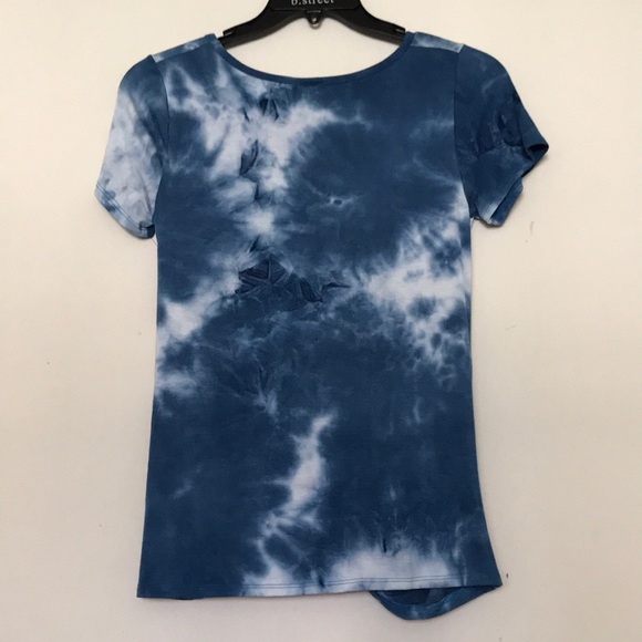 Tie Dye T- Shirt Caution To The Wind - Picture 4 of 5